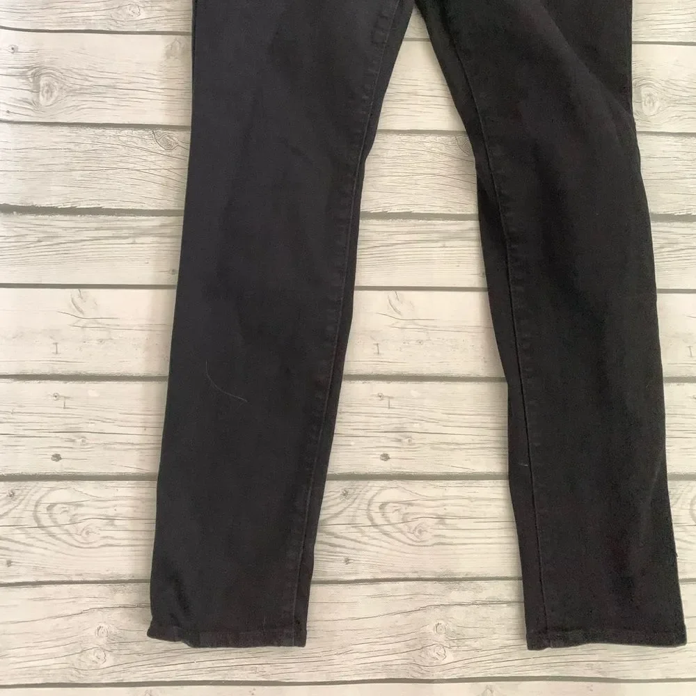 Old Navy black pop
